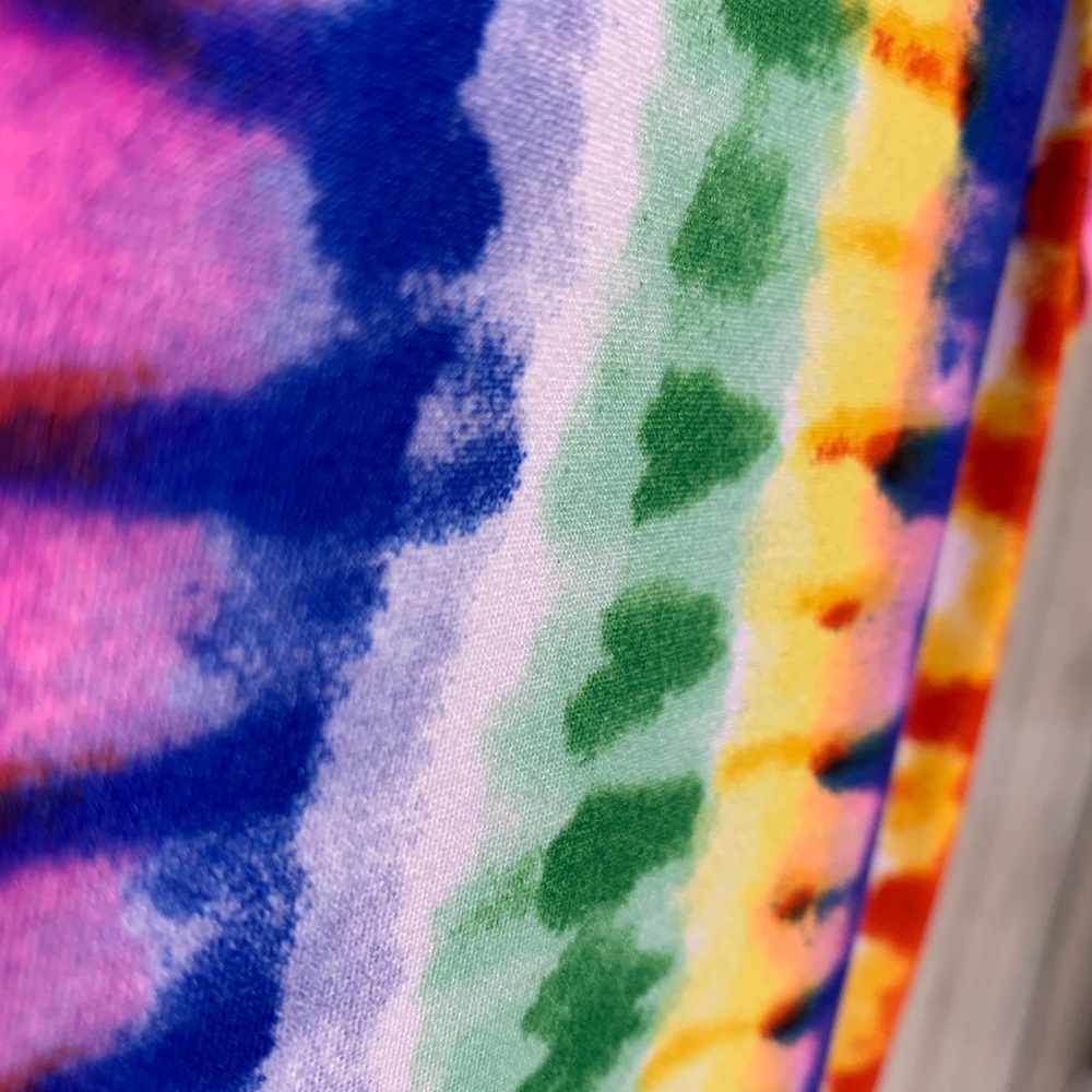 Absolutely ❤️ It Women’s Size Medium Tie Dye Knee Length Dress - Picture 9 of 9